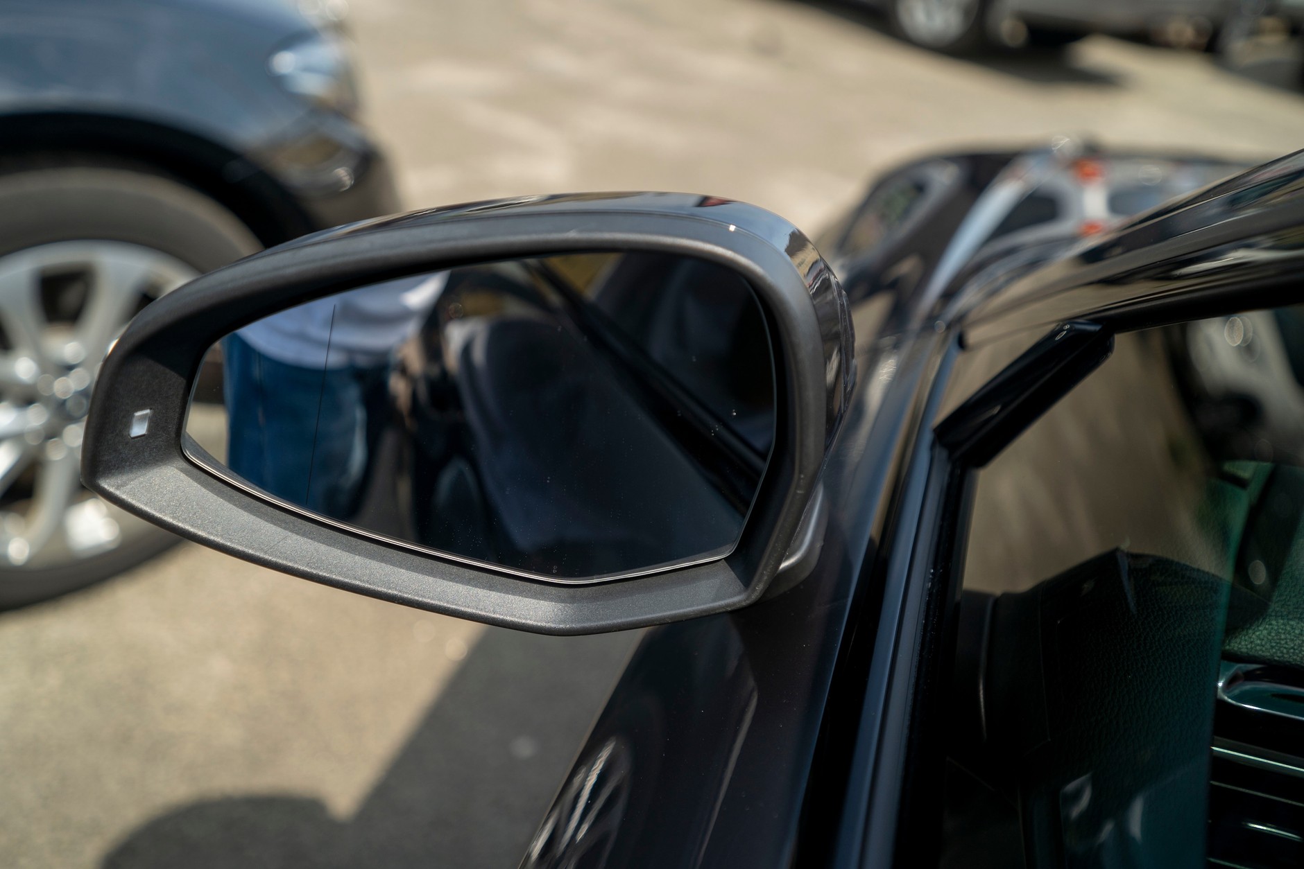 Lusterko samochodowe