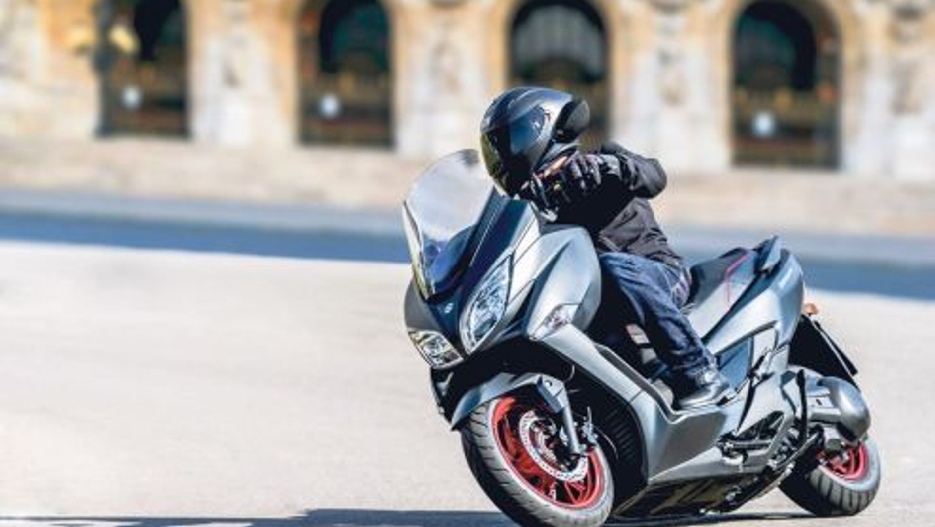 Suzuki Burgman 400