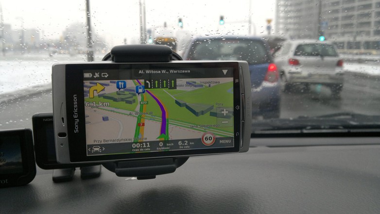 Która nawigacja najskuteczniej omija korki?