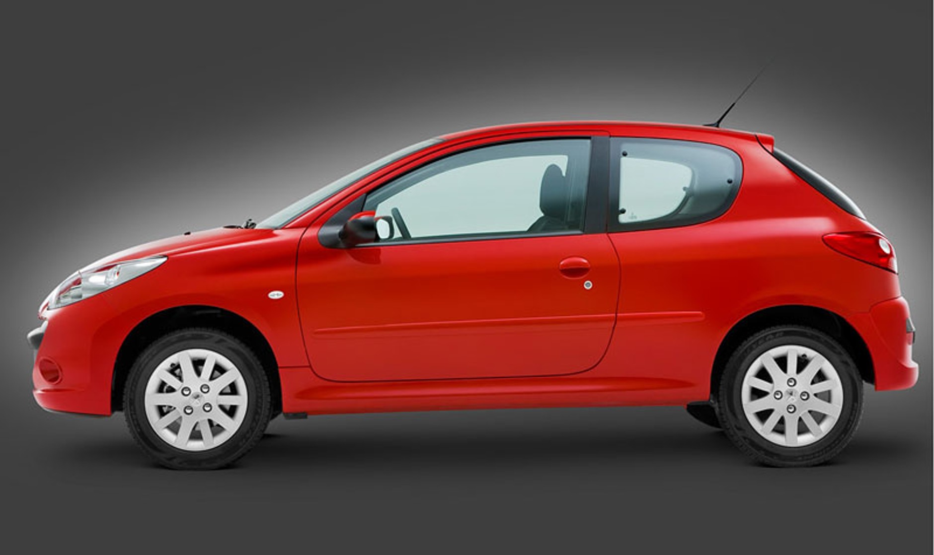 Peugeot 207 Compact robi karierę