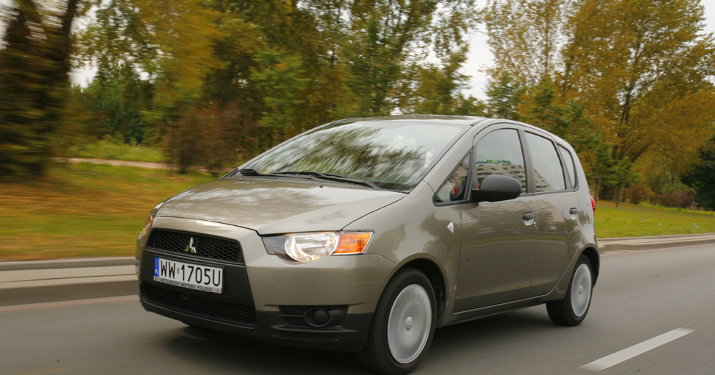 Mitsubishi Colt 1.3 Clear Tec - Oszczędza, kiedy stoi