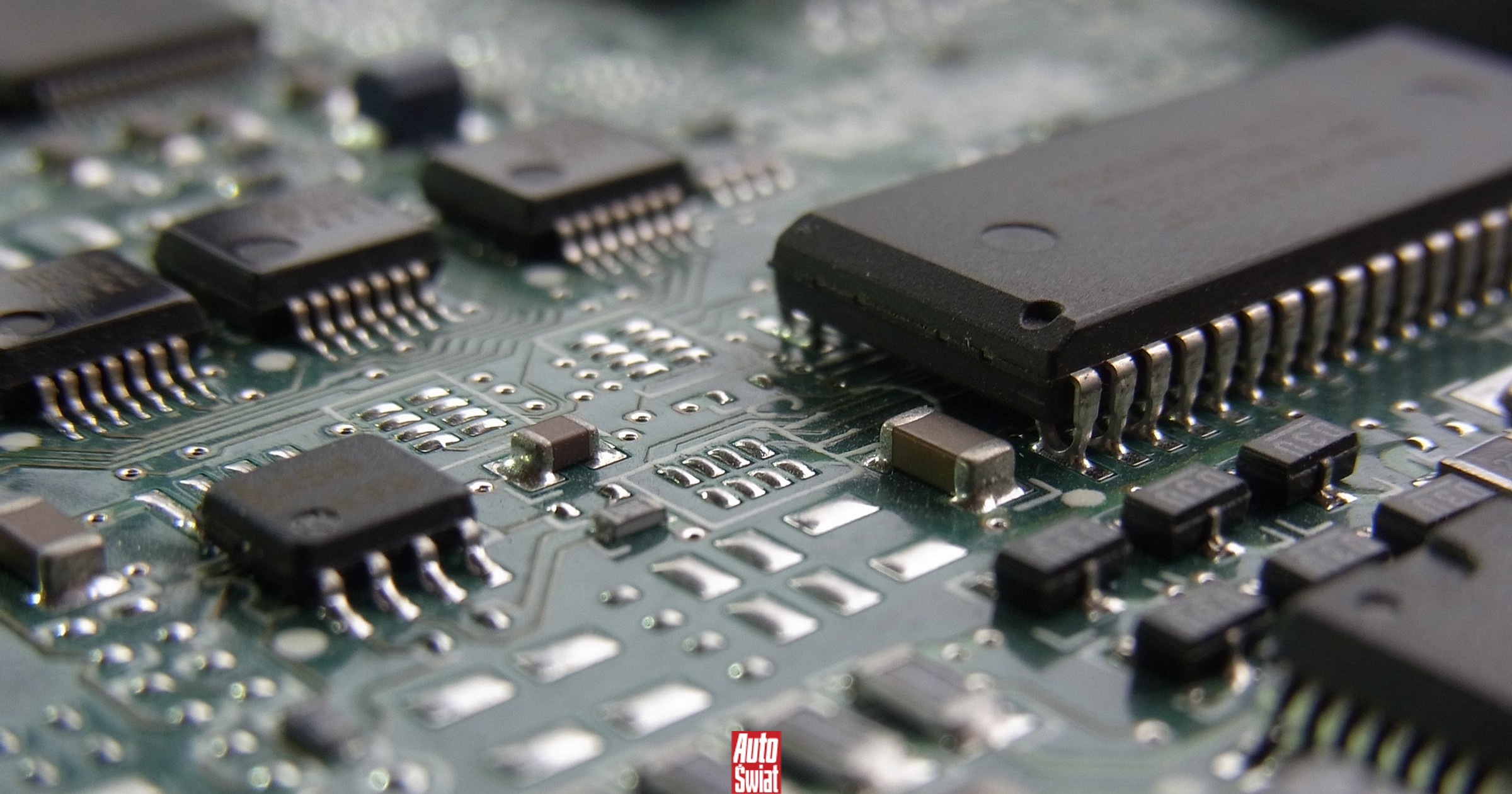 Szykuje się kolejny kryzys półprzewodnikowy. Europejskim producentom aut grozi wstrzymanie produkcji, chińskim nie