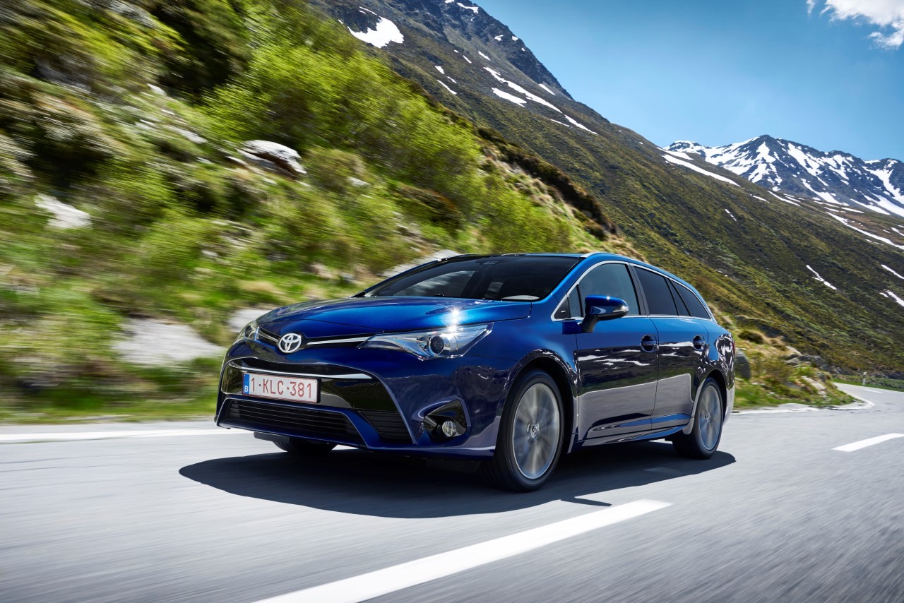 Toyota Avensis TS 37