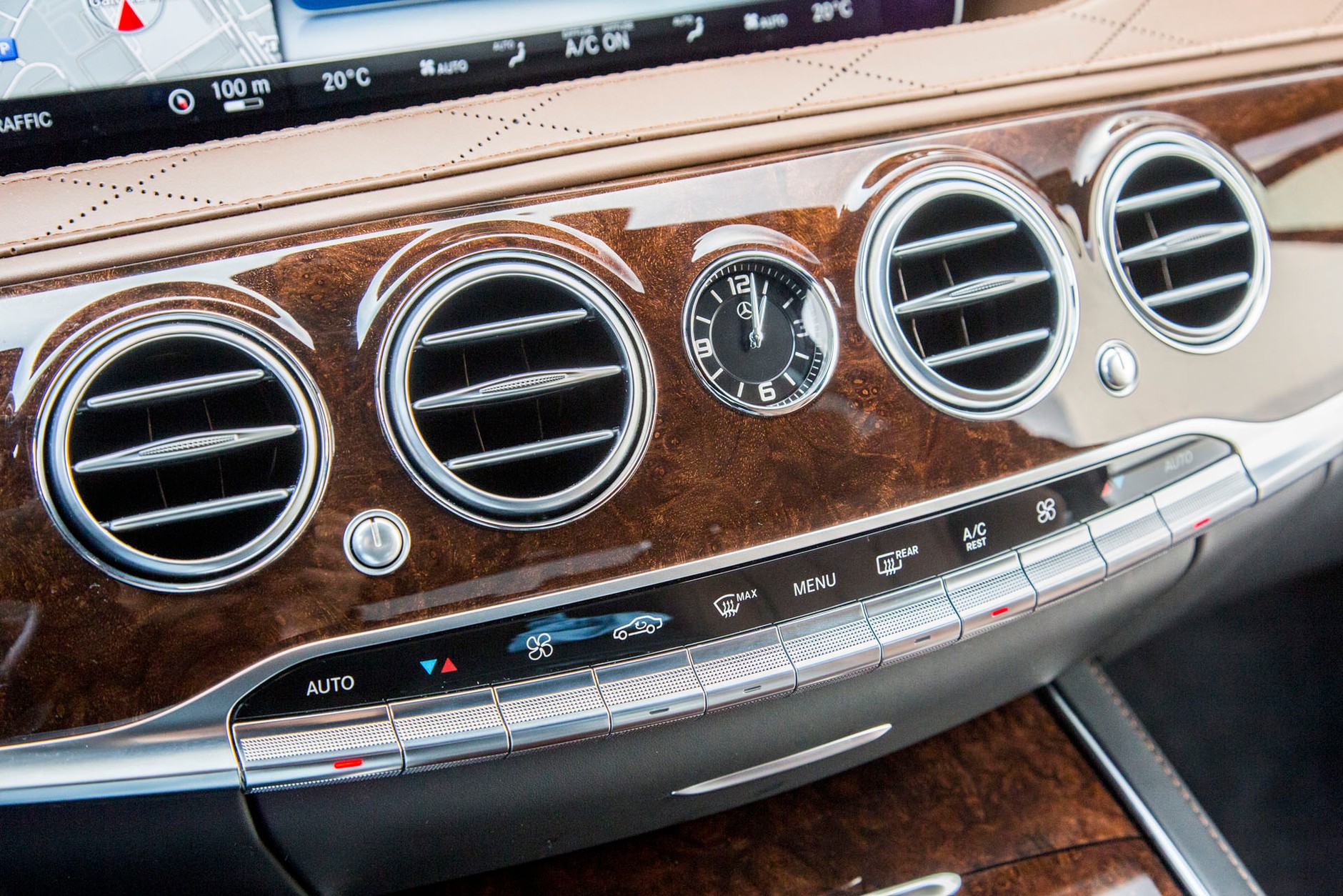 Mercedes S 560 L 4Matic - luksus przez duże S