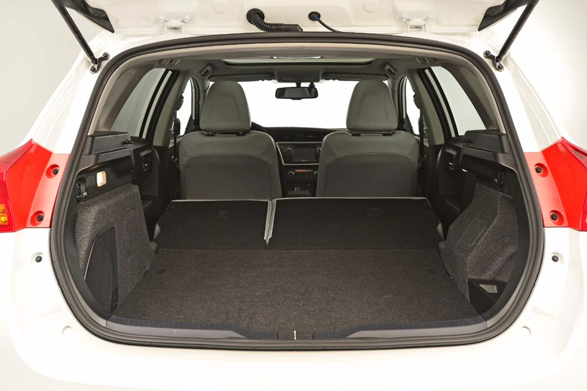 Już wiemy, jak wygląda nowa Toyota Auris!