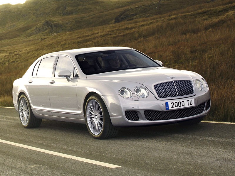 Bentley Continental Flying Spur: nowości na rok 2009 i mocna wersja Speed