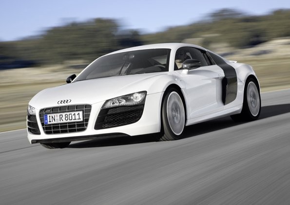 Audi R8 razy 20 000