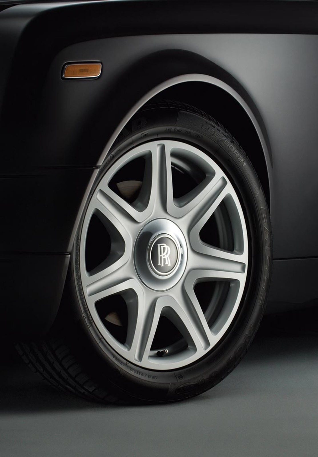 Genewa 2008: Rolls-Royce Phantom Coupé - dwudrzwiowy arystokrata