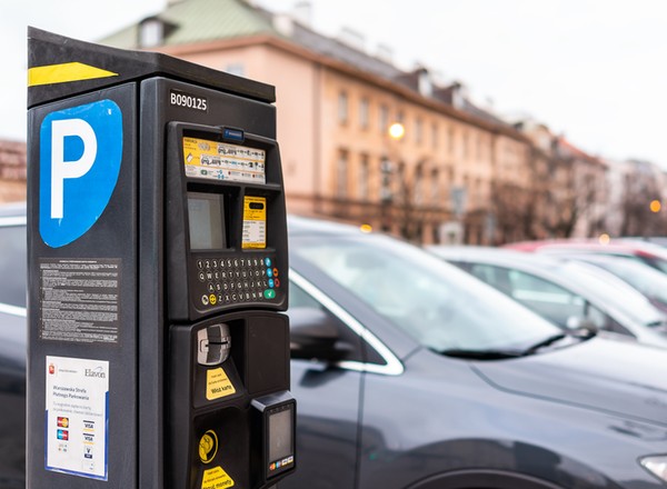 To też zależy od płacy minimalnej. Kierowcy zapłacą więcej za parkowanie