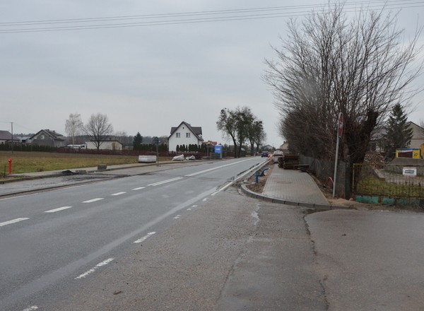 Dwuletni chłopiec nie żyje. Policja szuka świadków wypadku w Obiecanowie
