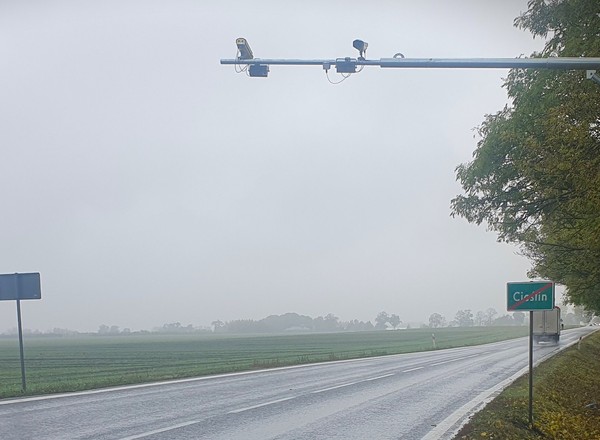 Nowy odcinkowy pomiar prędkości już działa. Włączyli go tuż przed sylwestrem