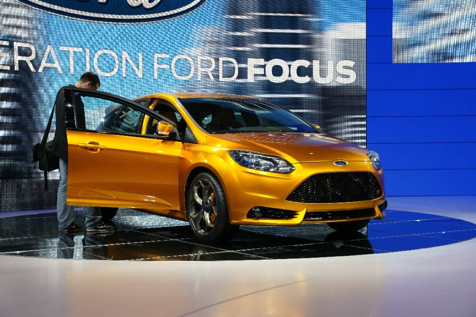 Paryż 2010: relacja z dnia prasowego (galeria 1.)