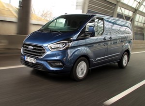 Ford Transit Custom plug-in – miejski dostawczak