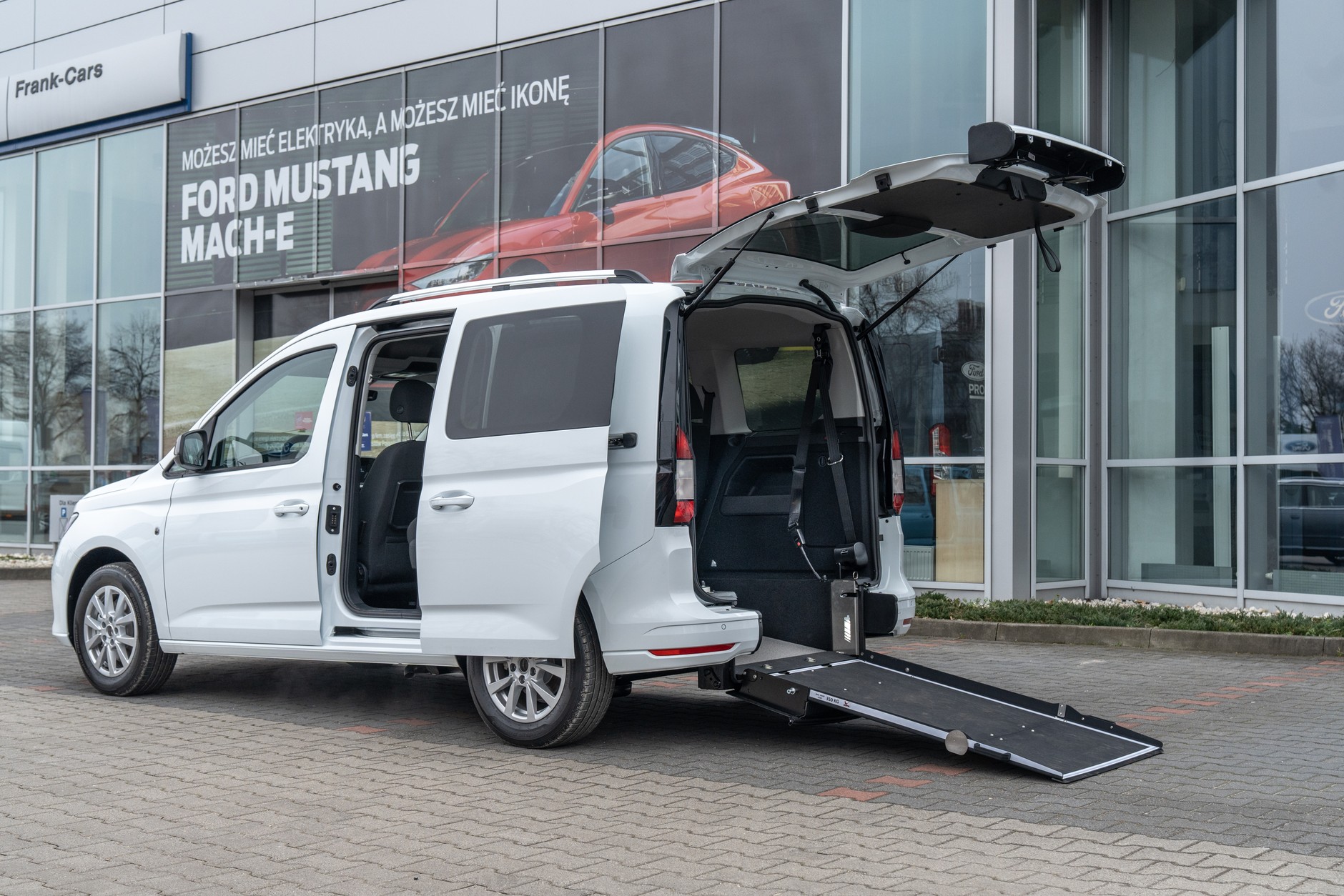 Ford Tourneo Connect dla osób z niepełnosprawnościami