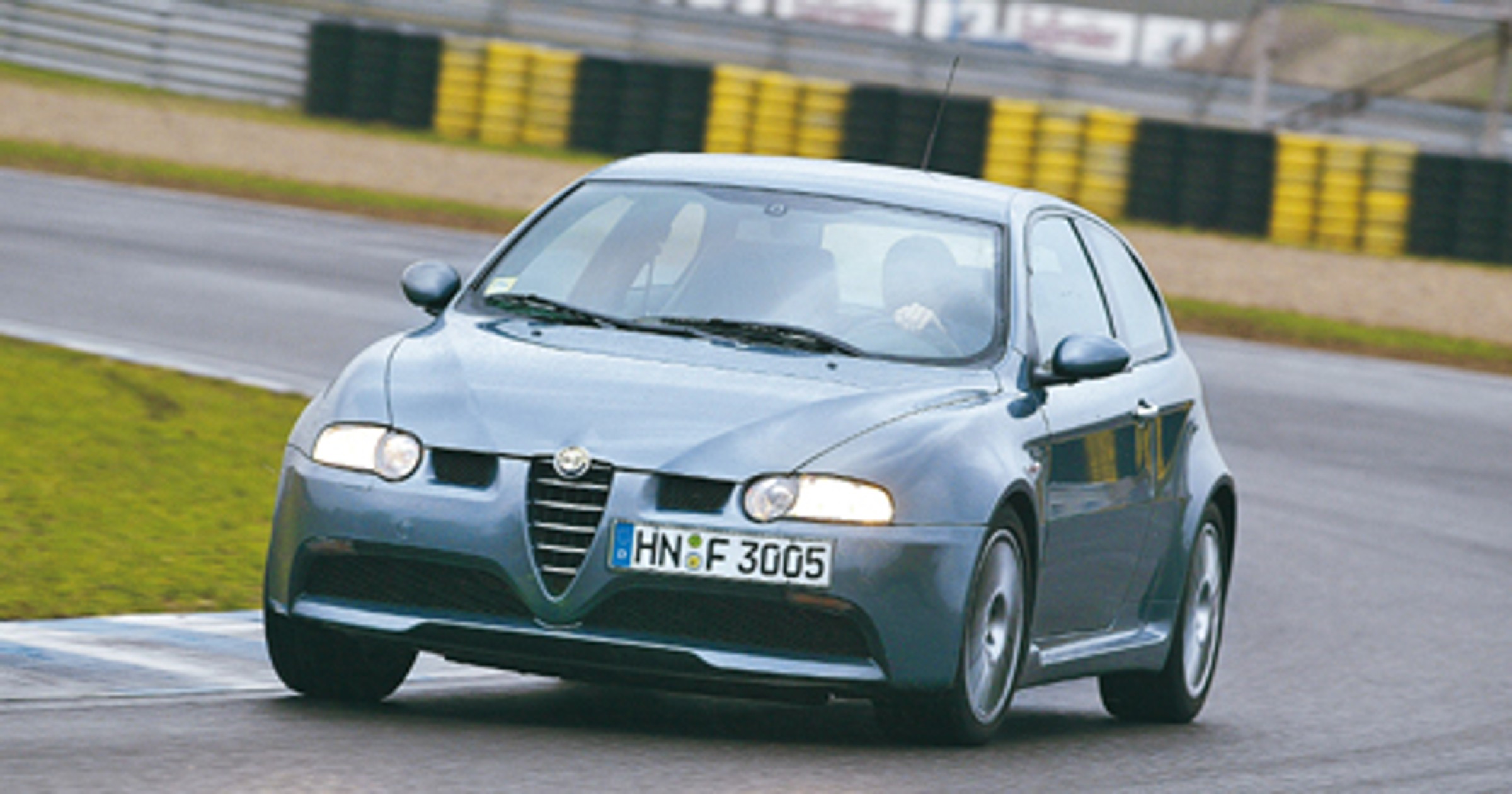 Alfa Romeo 147 GTA, Ford Focus ST, Seat Leon Cupra, Opel Astra GTC, Renault Megane Sport i Volkswagen Golf V GTI - Kompaktowi sportowcy z drugiej ręki