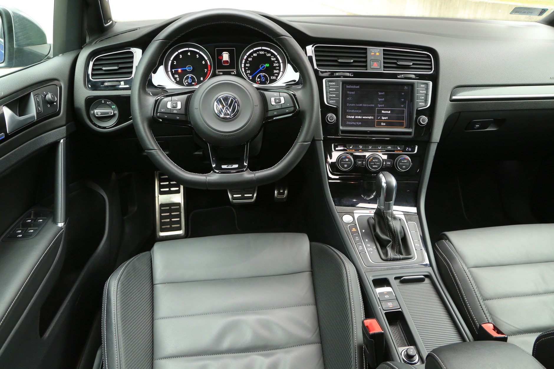 Volkswagen Golf Variant R