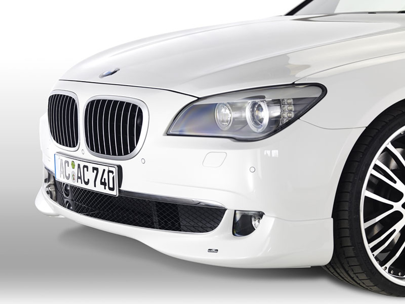 AC Schnitzer ACS7 – BMW serii 7 ze sportowym pazurem