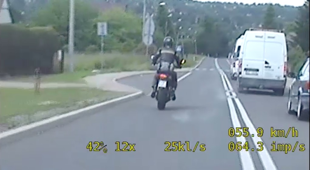 Motocyklista stracił prawo jazdy na trzy miesiące