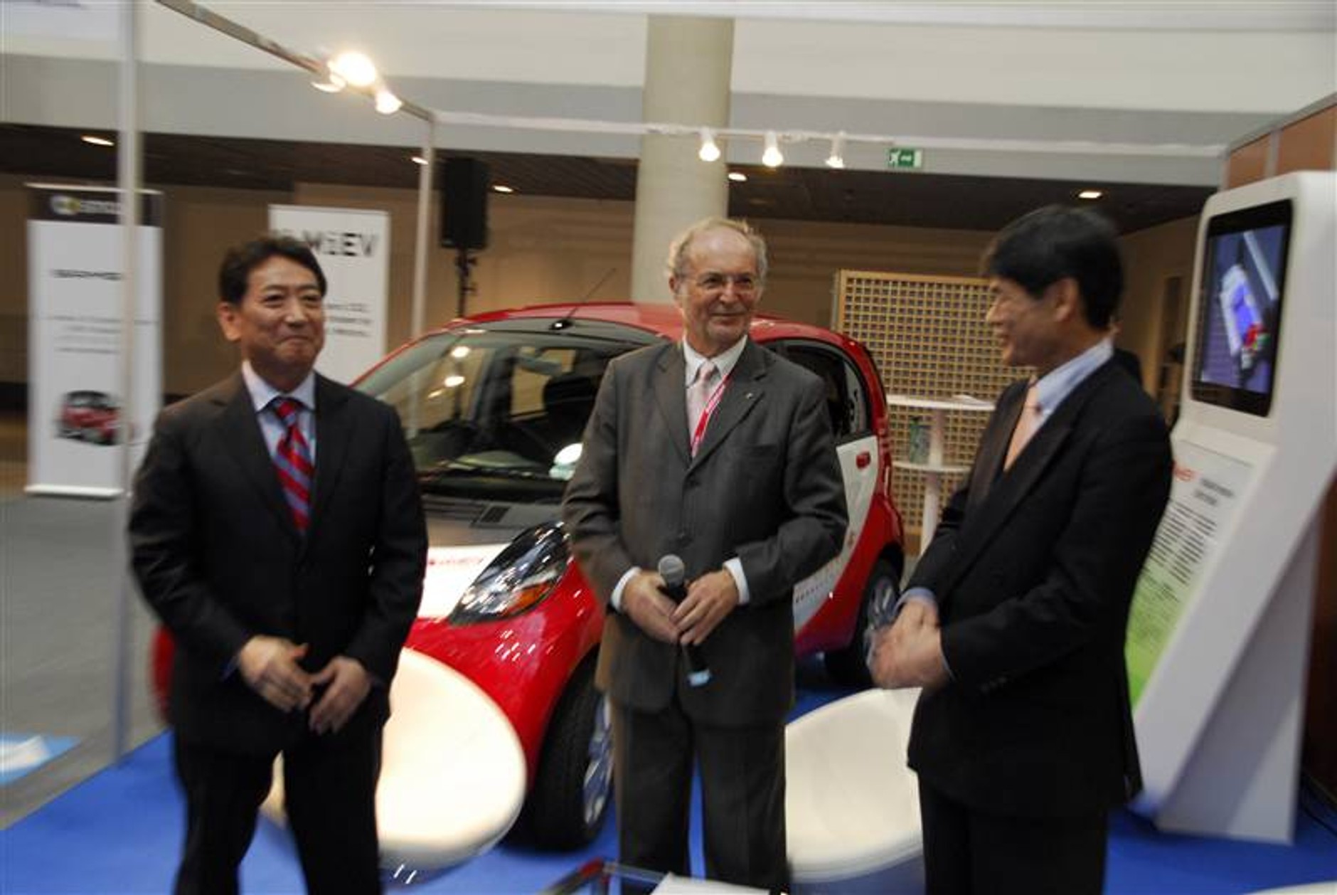 EVER - MONACO 2010: europejska prezentacja ekologicznych technologii Mitsubishi