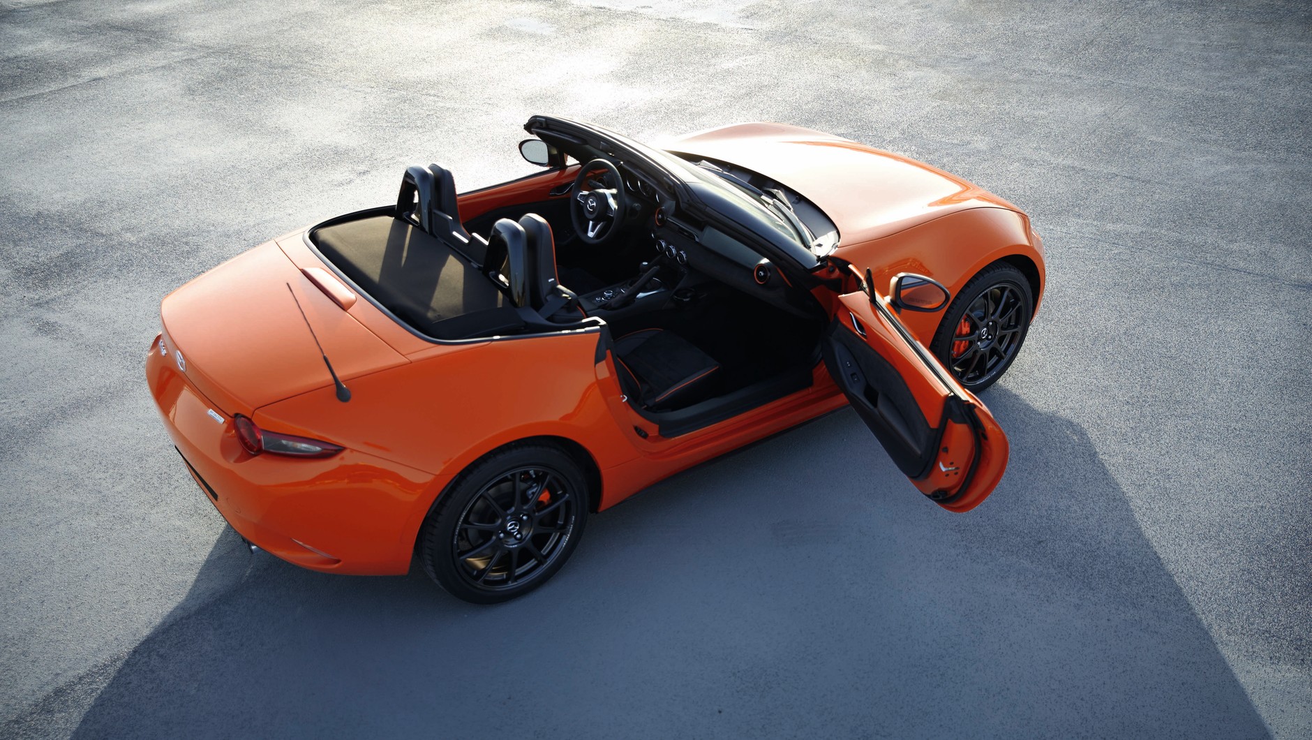 Mazda MX-5 w limitowanej rocznicowej wersji na 30-lecie modelu