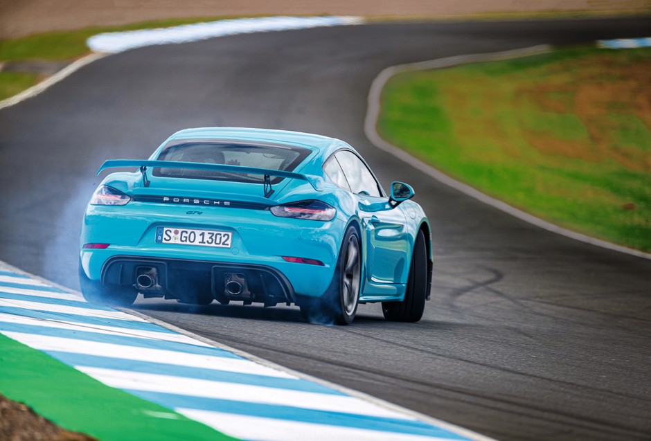 Porsche Cayman GT4