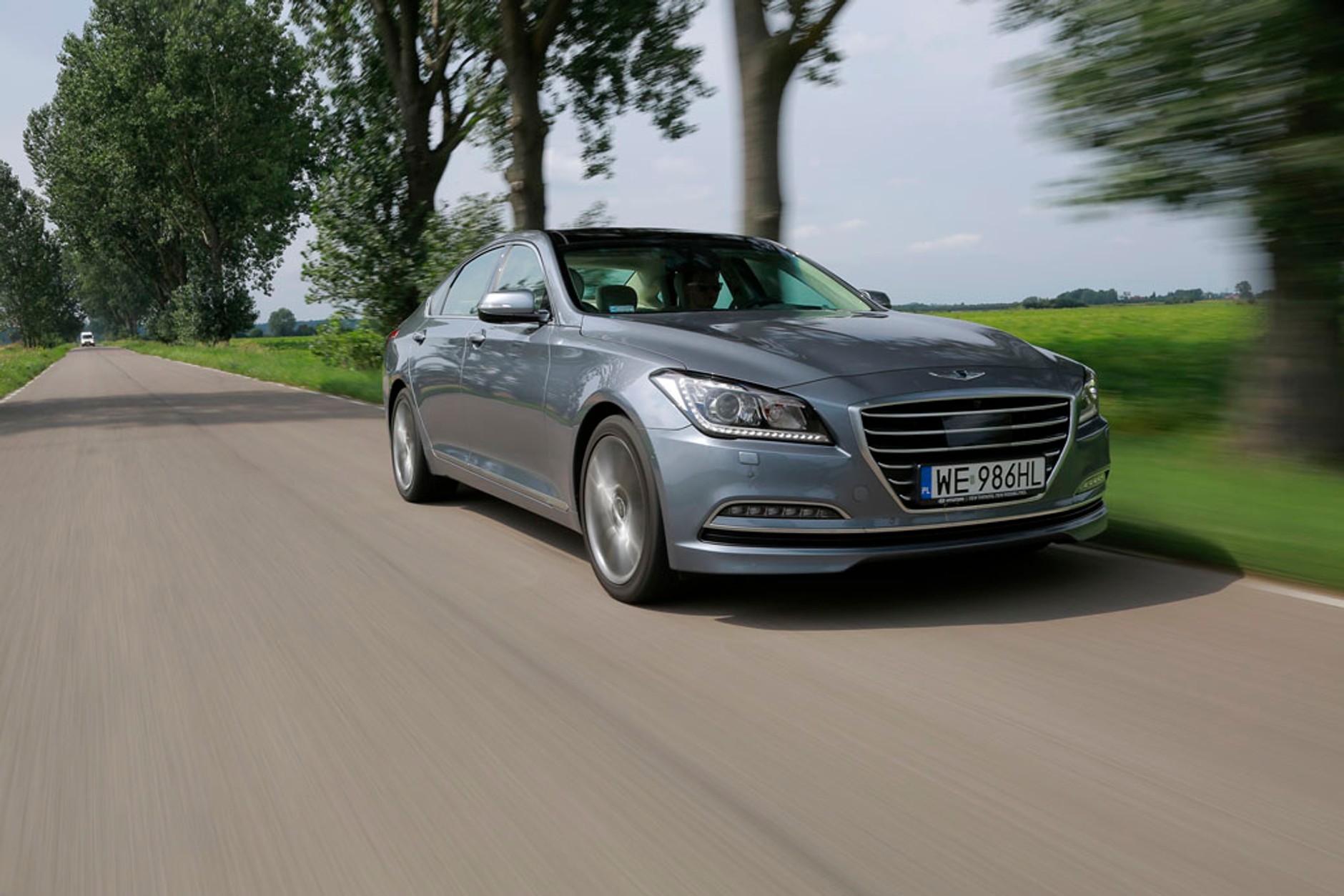 Hyundai Genesis 3.8: Prestiż po koreańsku