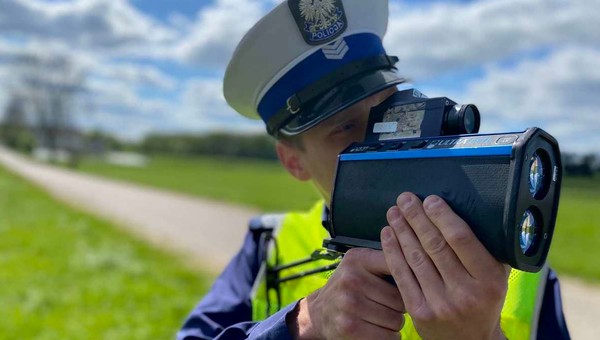 Policjanci zatrzymali trzech kierowców. Wszyscy stracili prawo jazdy