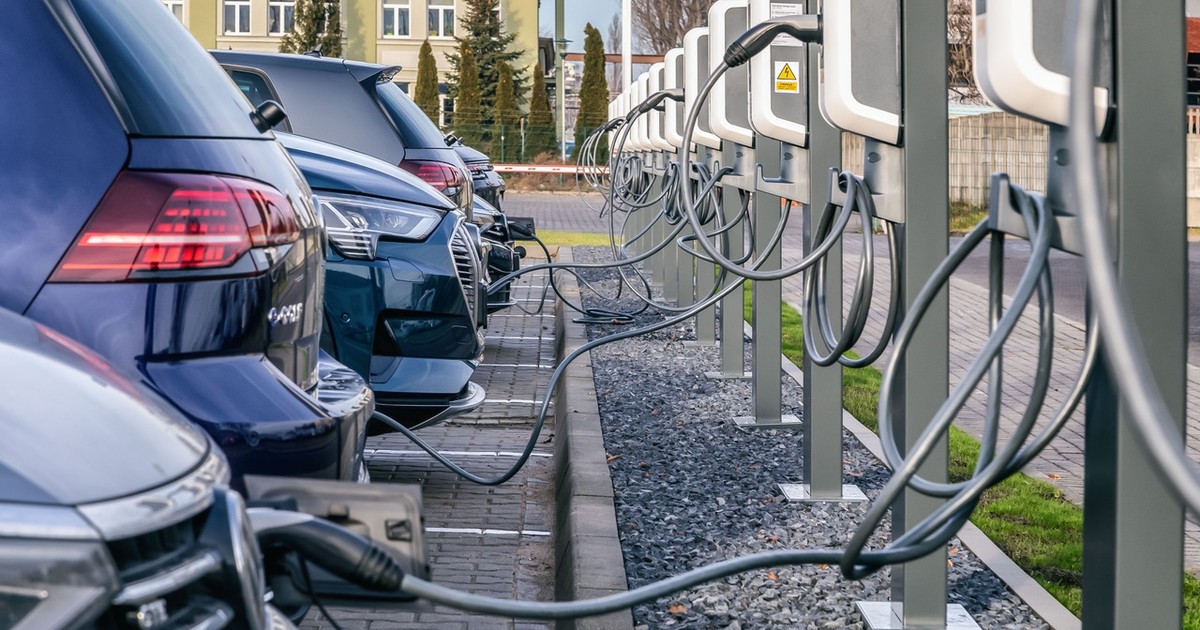 Punkt ładowania samochodów elektrycznych