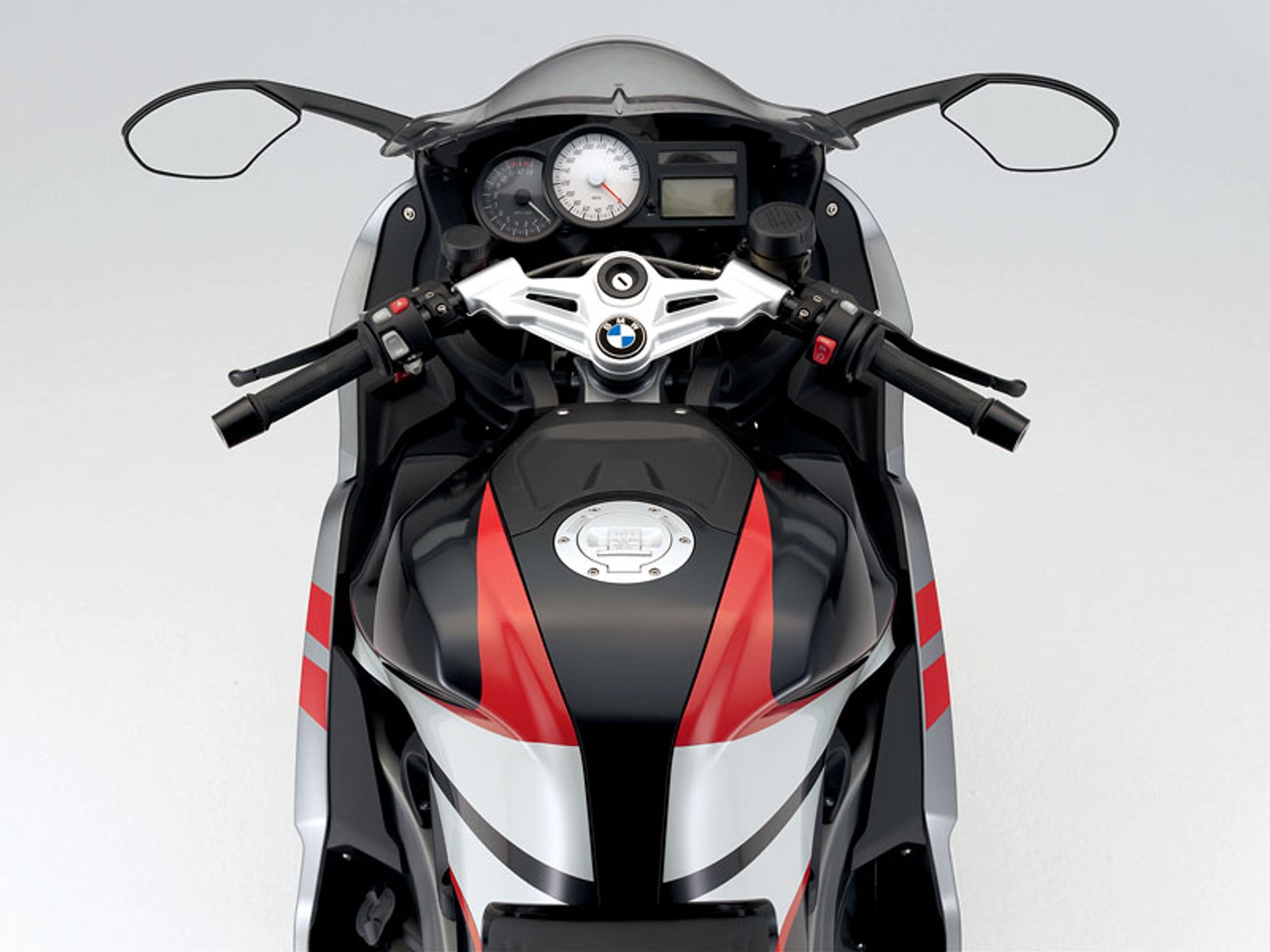 BMW Motorrad 2009: K 1300 S, K 1300 R, K 1300 GT (3x wideo HD!)