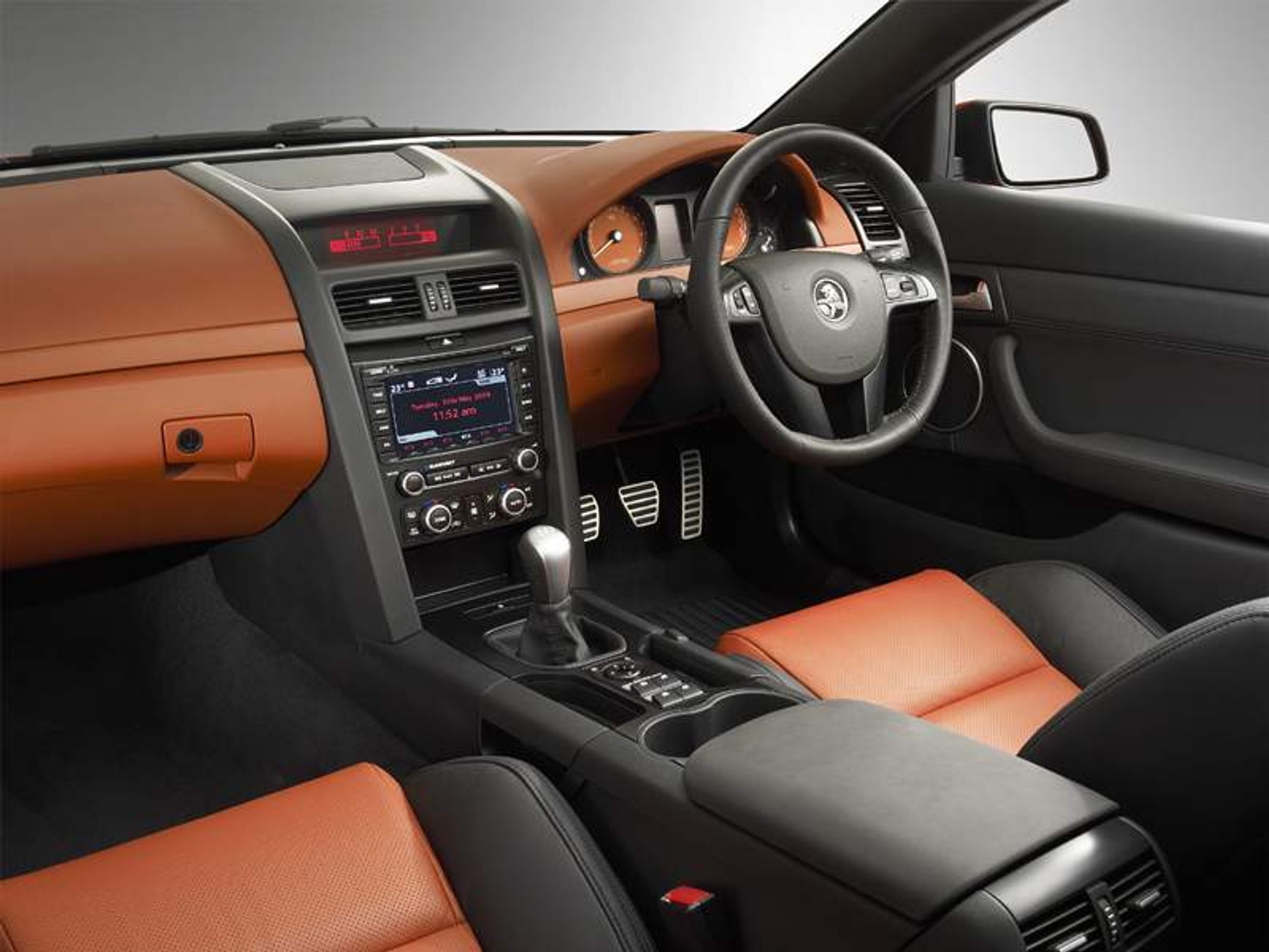 Nowy Holden Commodore: austalijski protoplasta Omegi