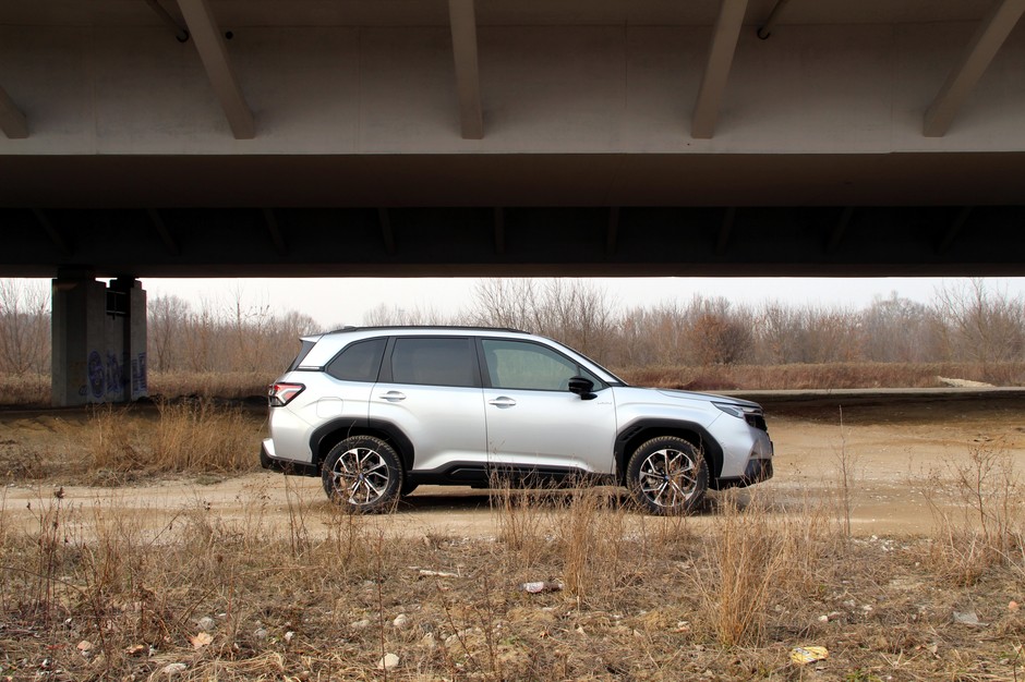Subaru Forester 2.0 e-Boxer Platinum
