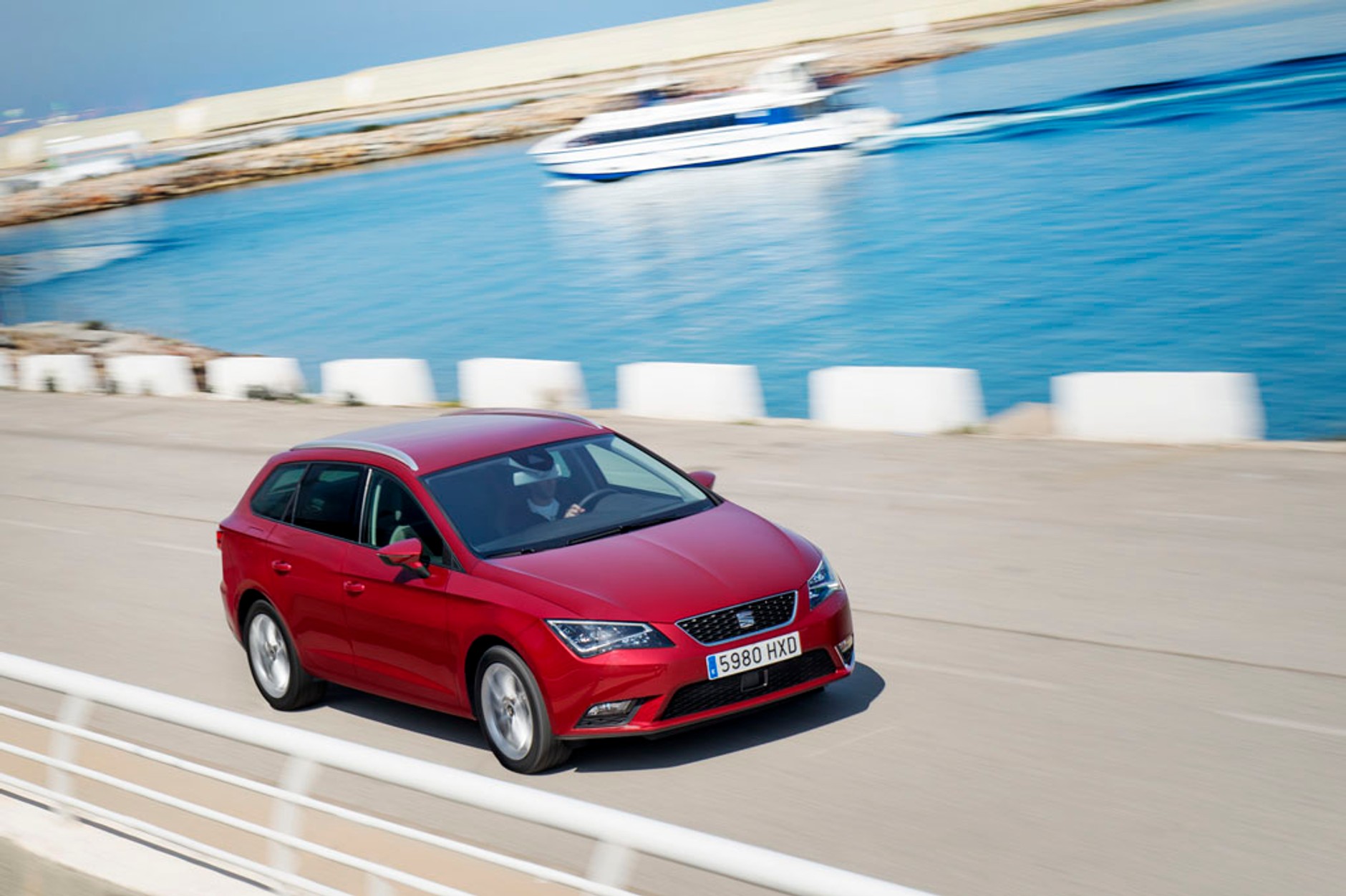 Seat Leon ST 4drive: Kombi 4x4 w dieslu