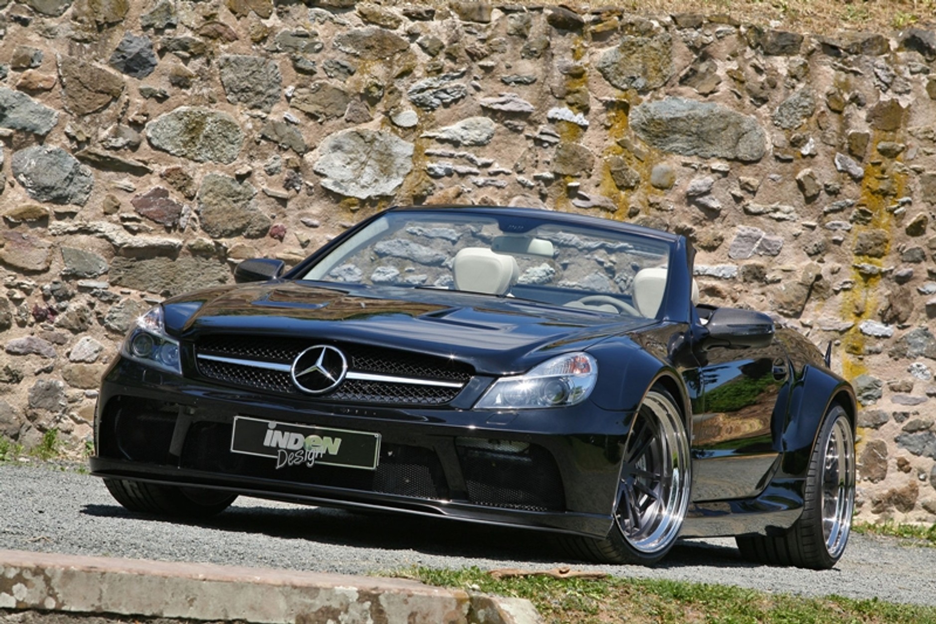 Ten Mercedes SL63 AMG kosztuje że ho, ho