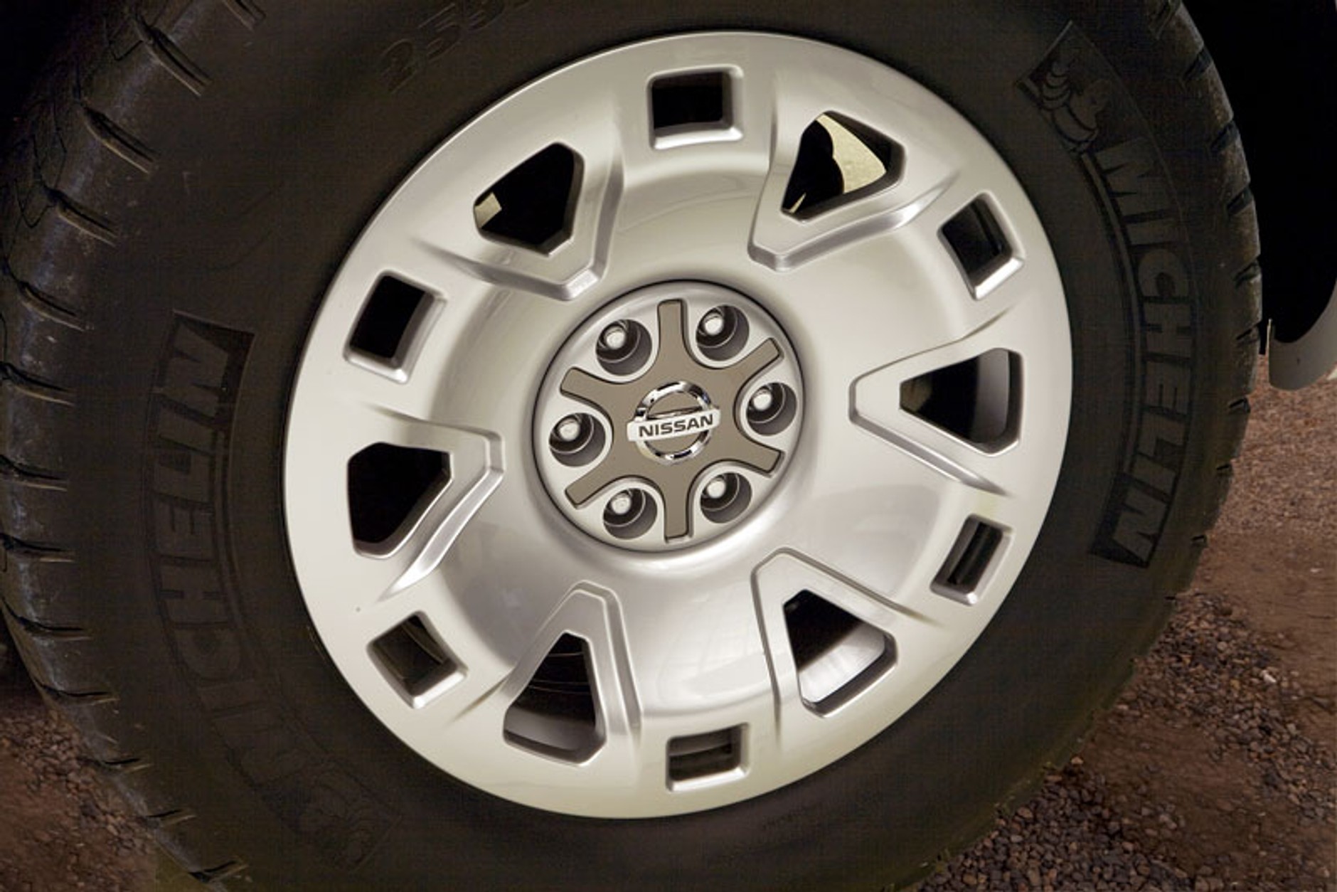 Nissan NV2500 Concept – nowe zdjęcia i bliższe informacje