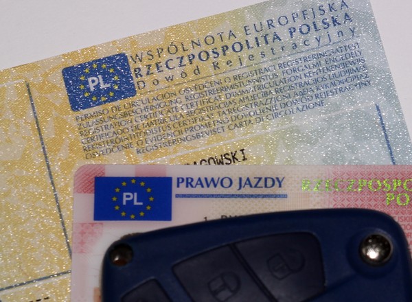 Ważne liczby w rubrykach O.1 i O.2 dowodu rejestracyjnego. Kierowcy zapominają
