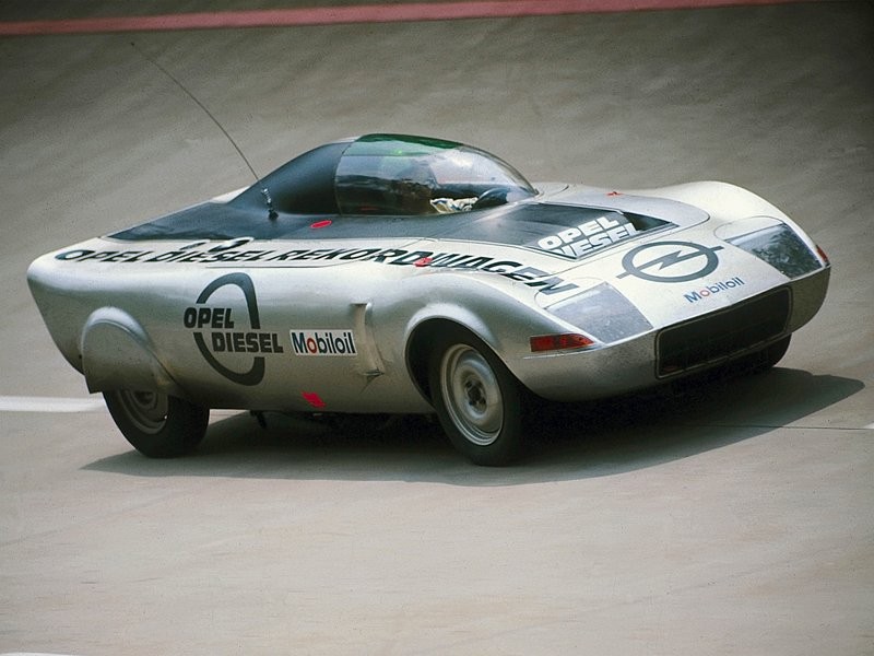 Opel: wiosna oldtimerów (fotogaleria)