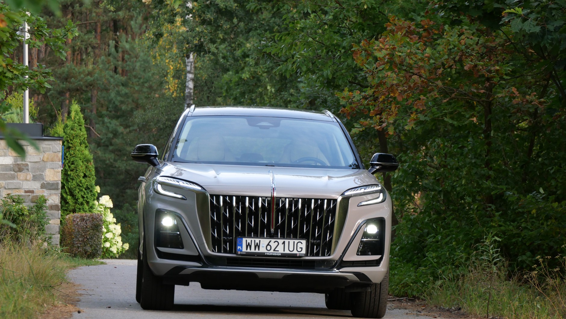 Hongqi HS3