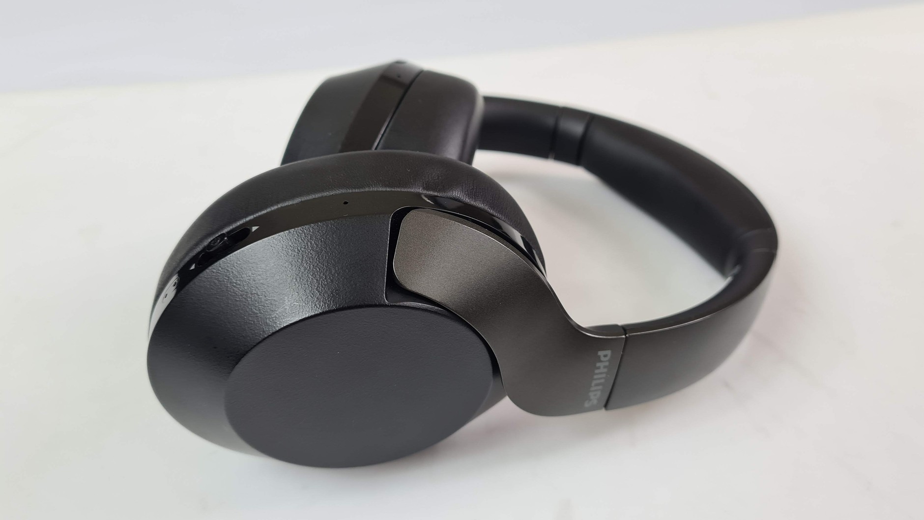 Philips H8505BK - test słuchawek bezprzewodowych