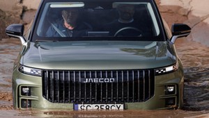 Próbowałem utopić chińskiego SUV-a Jaecoo J7. Sami mnie do tego namawiali