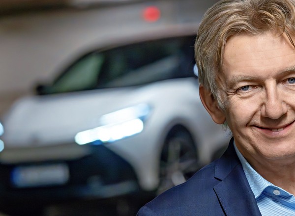 Szef Toyoty w Polsce dla "Auto Świata": Wodór może całkowicie zastąpić ropę naftową