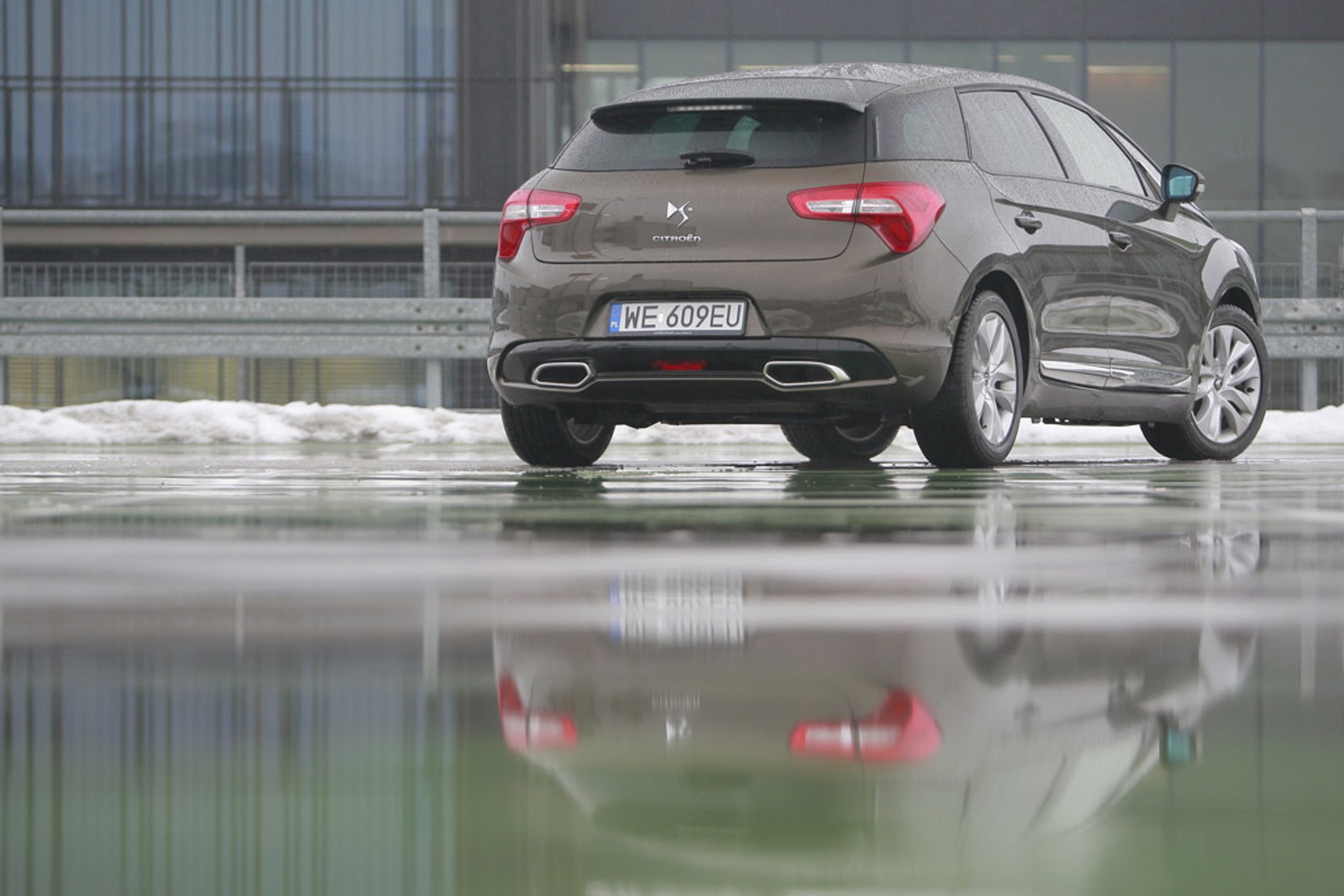 Test Citroena DS5 1.6 THP 200 Sport Chic: elegancka limuzyna