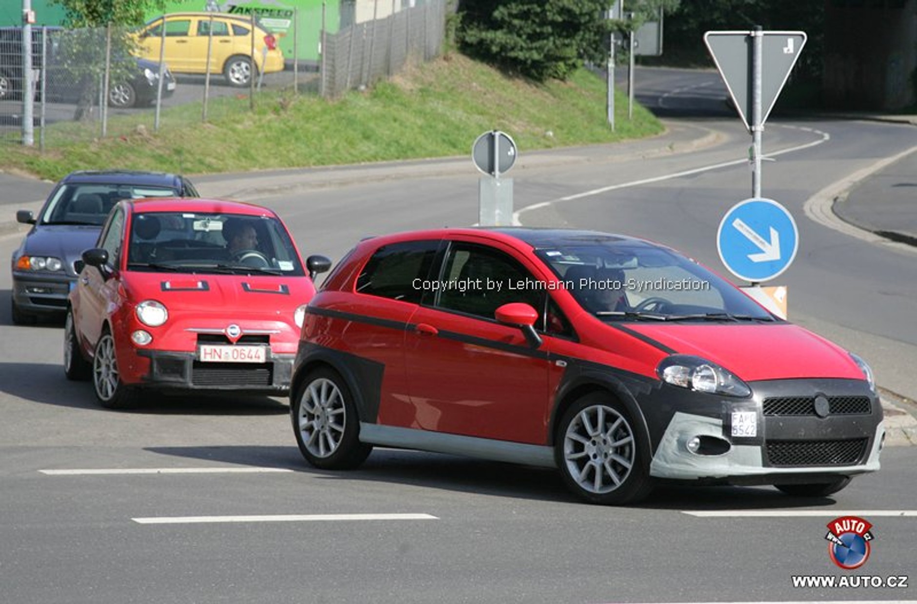 Zdjęcia szpiegowskie: Fiat Grande Punto Abarth – odkryć, zakryć, odkryć