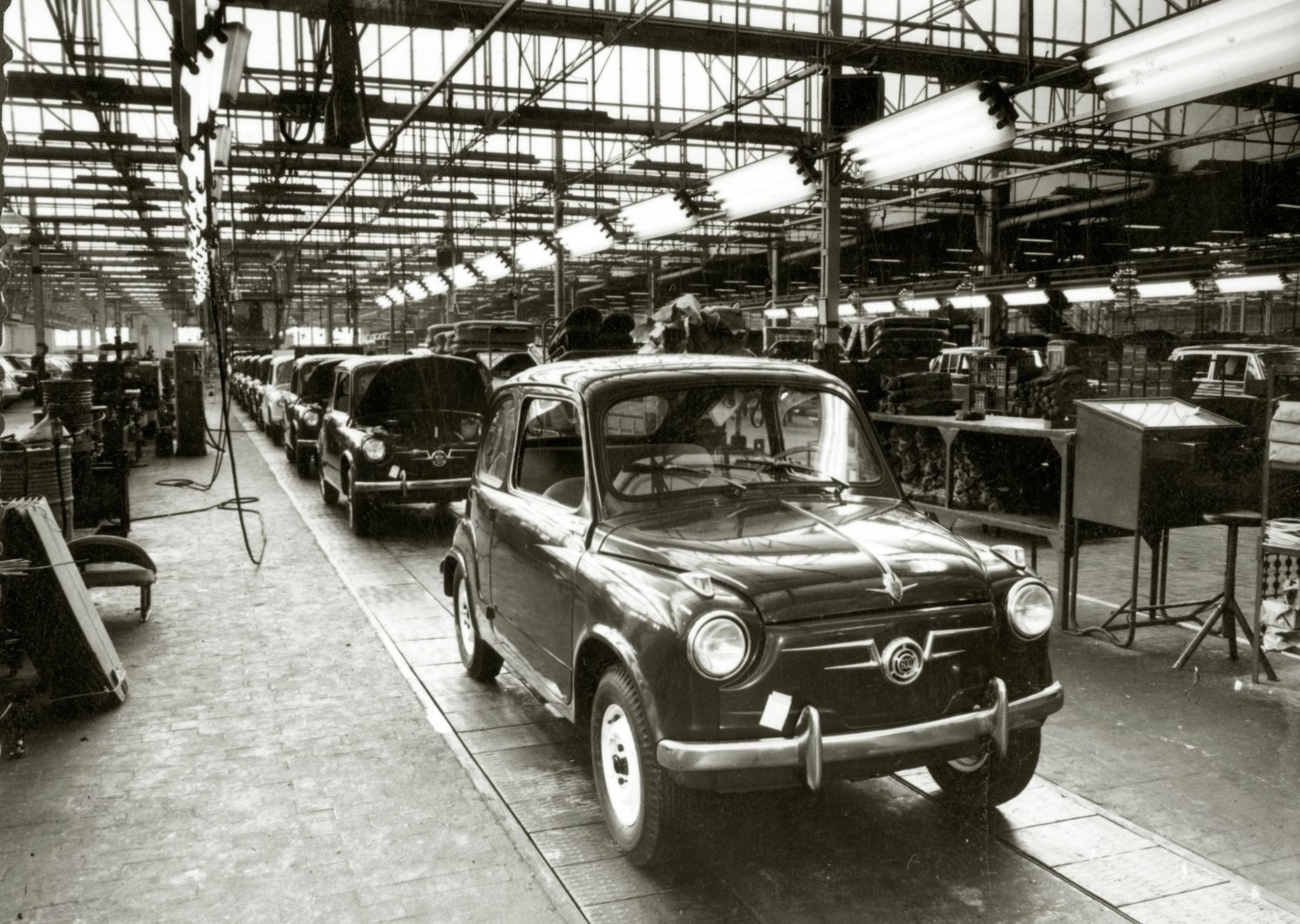 SEAT 600