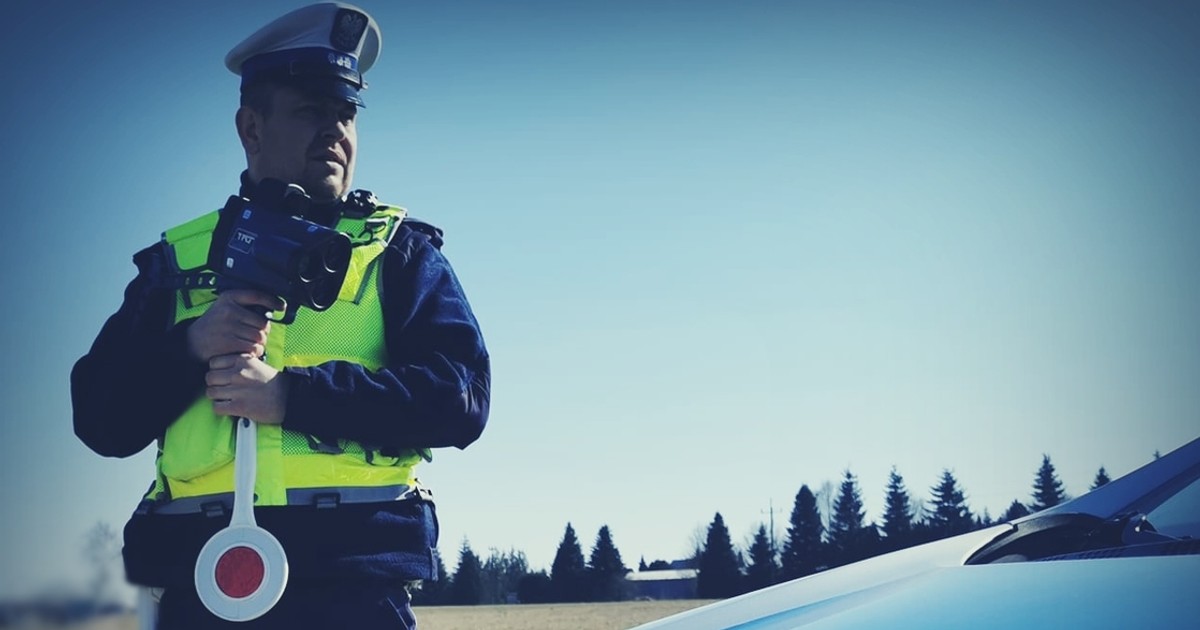 Policjanci szybko zareagowali. Zatrzymali go w miejscu, które wskazali kierowcy