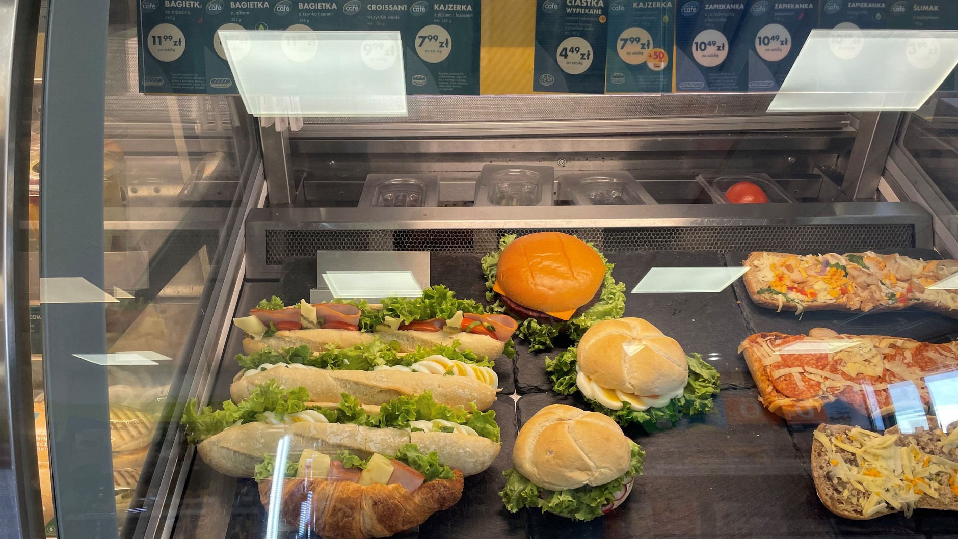 Kanapki na stacji Shell