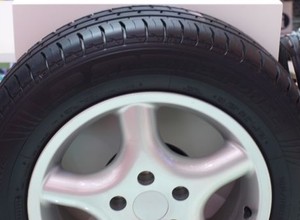 Dunlop SP StreetResponse (Genewa 2010)