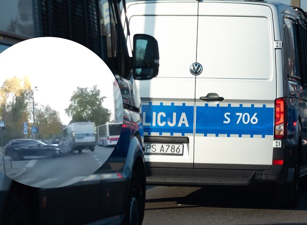 Policyjny furgon wywrócony przez auto osobowe. Jest nagranie z wypadku w Bydgoszczy