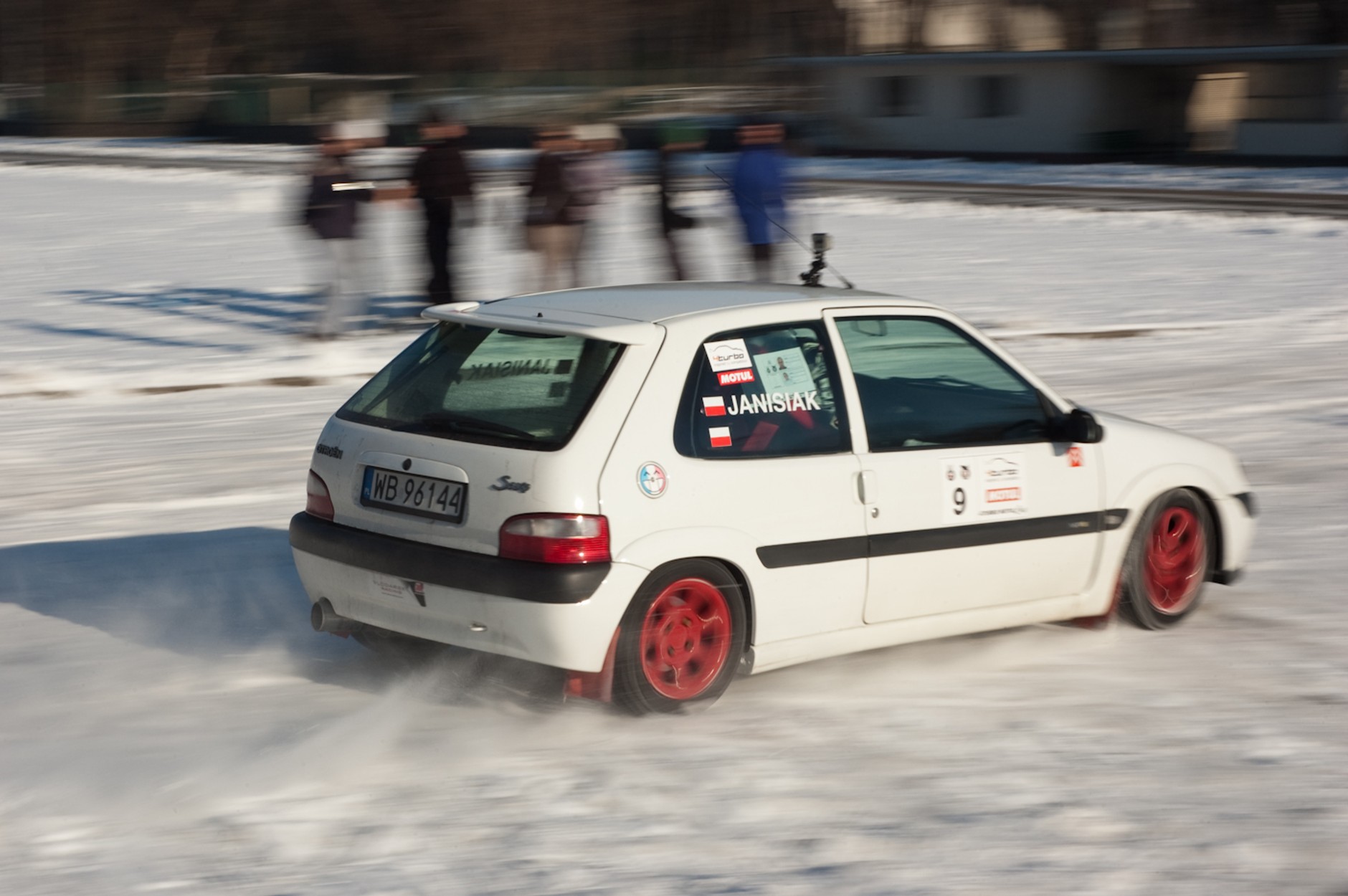Doskonalenie techniki jazdy zimą: czyli KJS na Służewcu