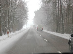 Kiedy po wyprzedzaniu można wrócić na prawy pas?