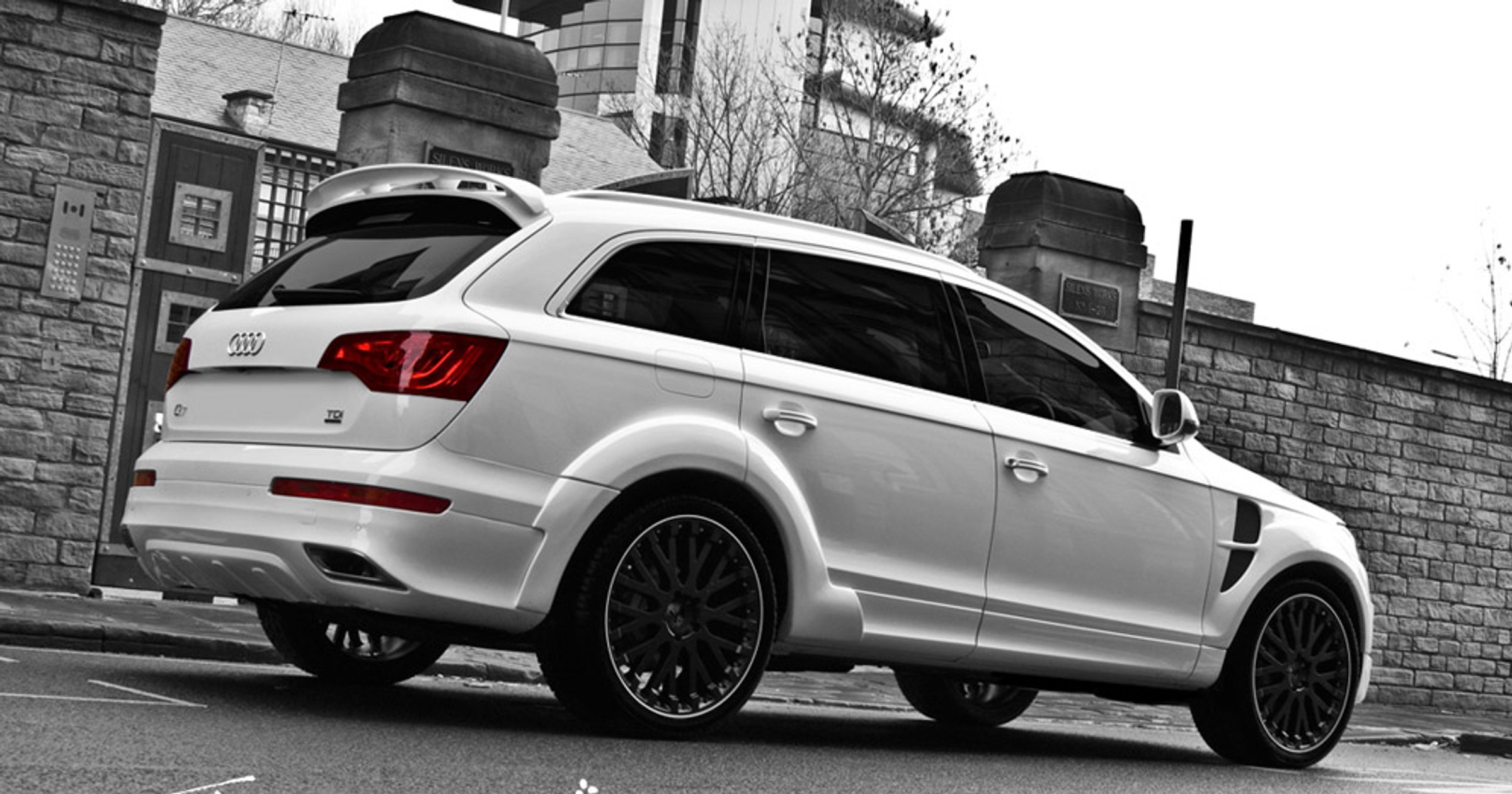 Audi Q7 Project Kahn 